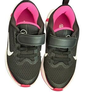 Nike Kids Black and Pink Infinity Flow Running Shoes